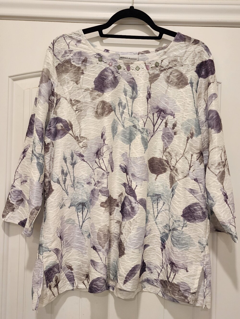 Alfred Dunner White Tunic with Lavender and Taupe Floral Print Floral Jewels